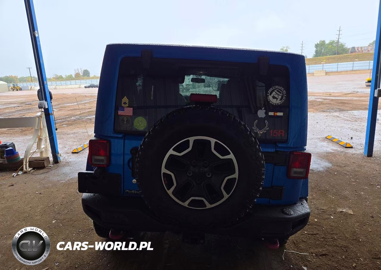 2015 Jeep Wrangler Unlimited Rubicon VIN:1C4BJWFG7FL726586 - 6