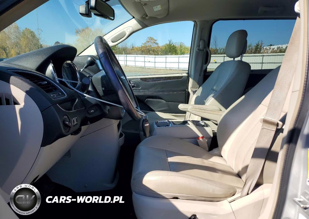 2012 Chrysler Town & Country Touring L VIN:2C4RC1CG0CR266609 - 7