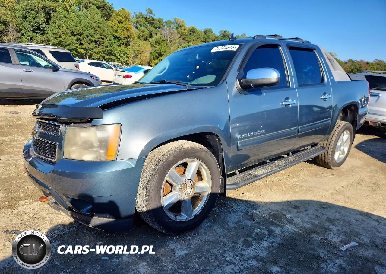 2011 Chevrolet Avalanche Lt VIN:3GNTKFE34BG138319 - 1