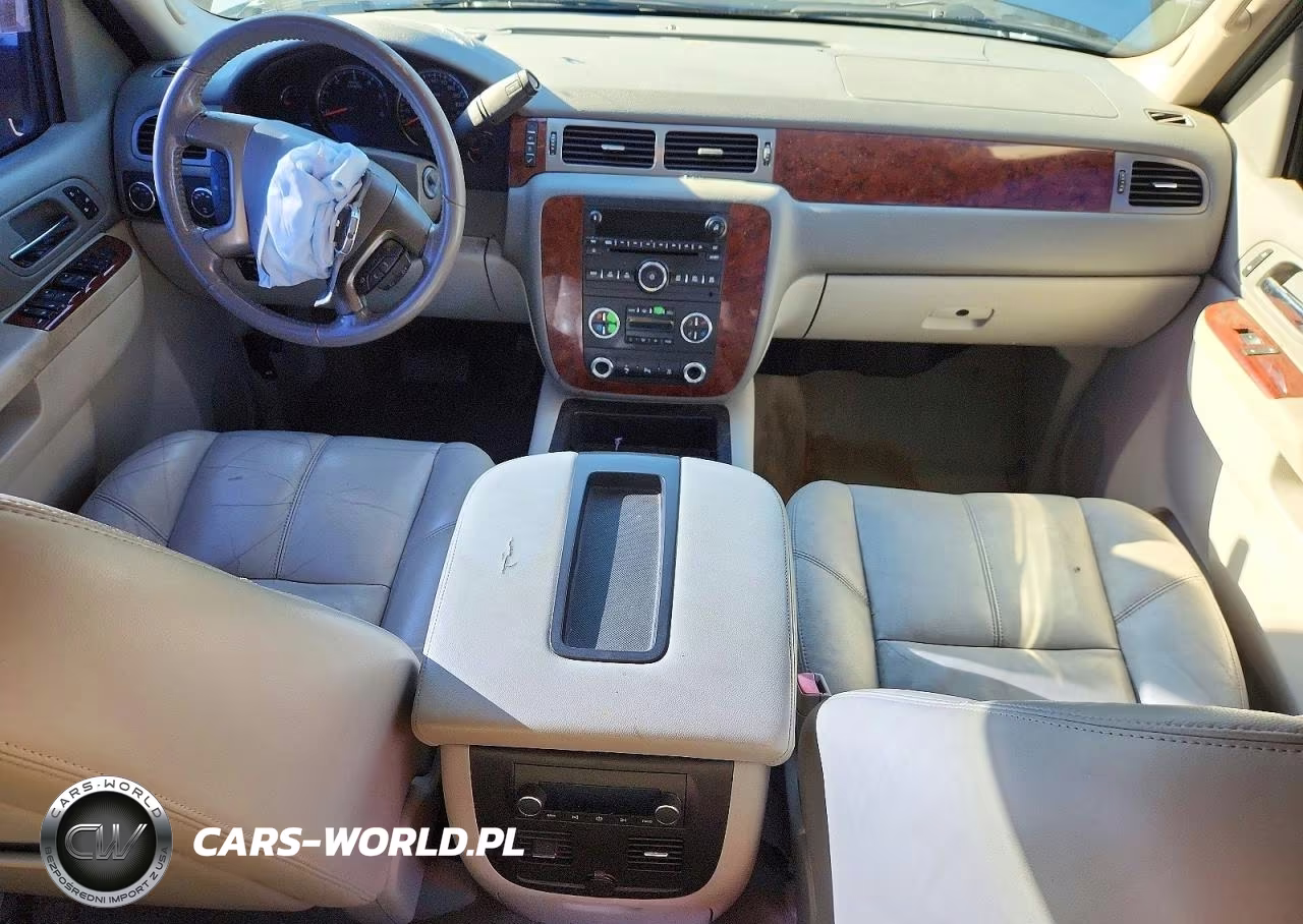 2011 Chevrolet Avalanche Lt VIN:3GNTKFE34BG138319 - 8