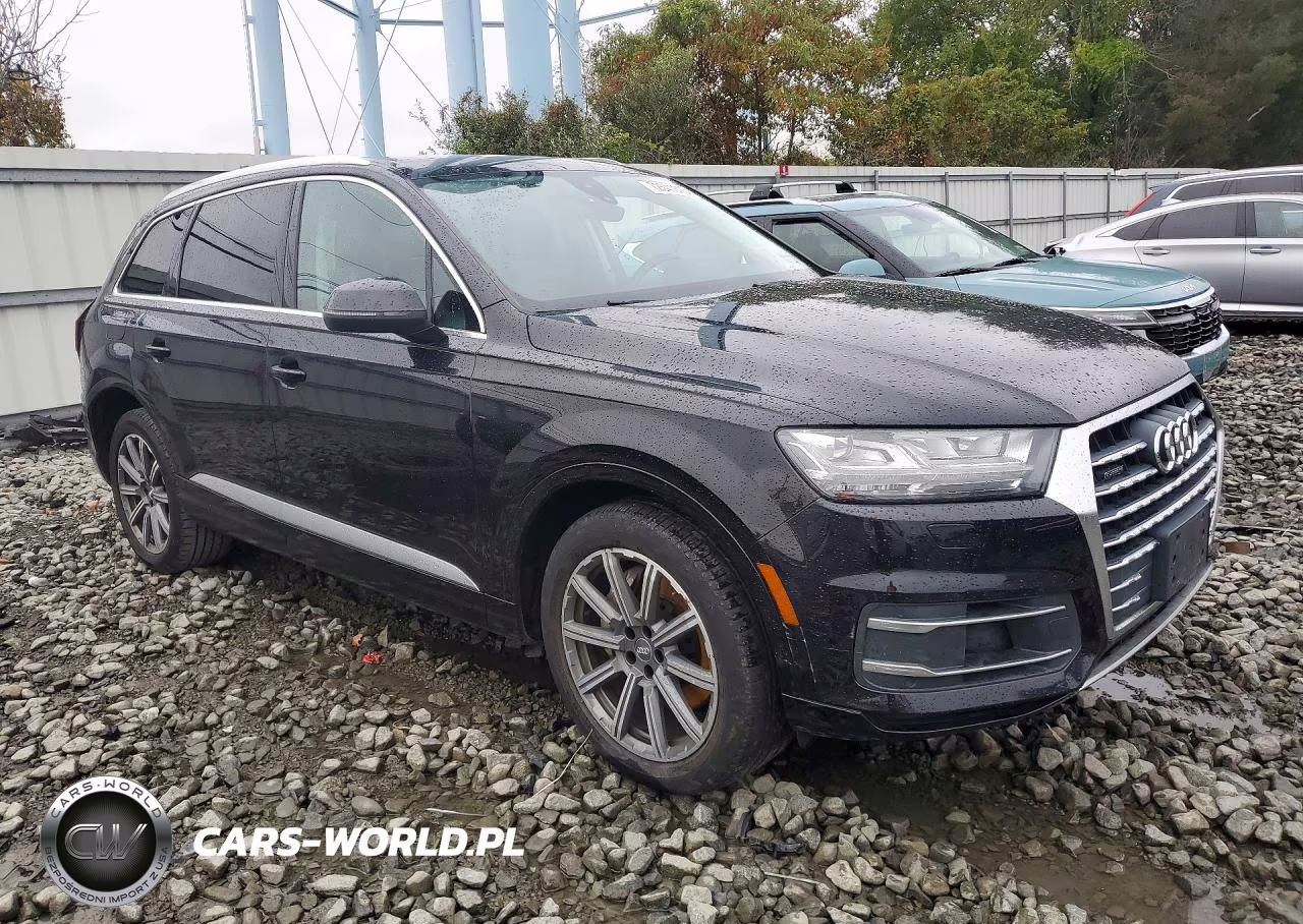 2018 Audi Q7 Premium Plus VIN:WA1LAAF76JD008872 - 4