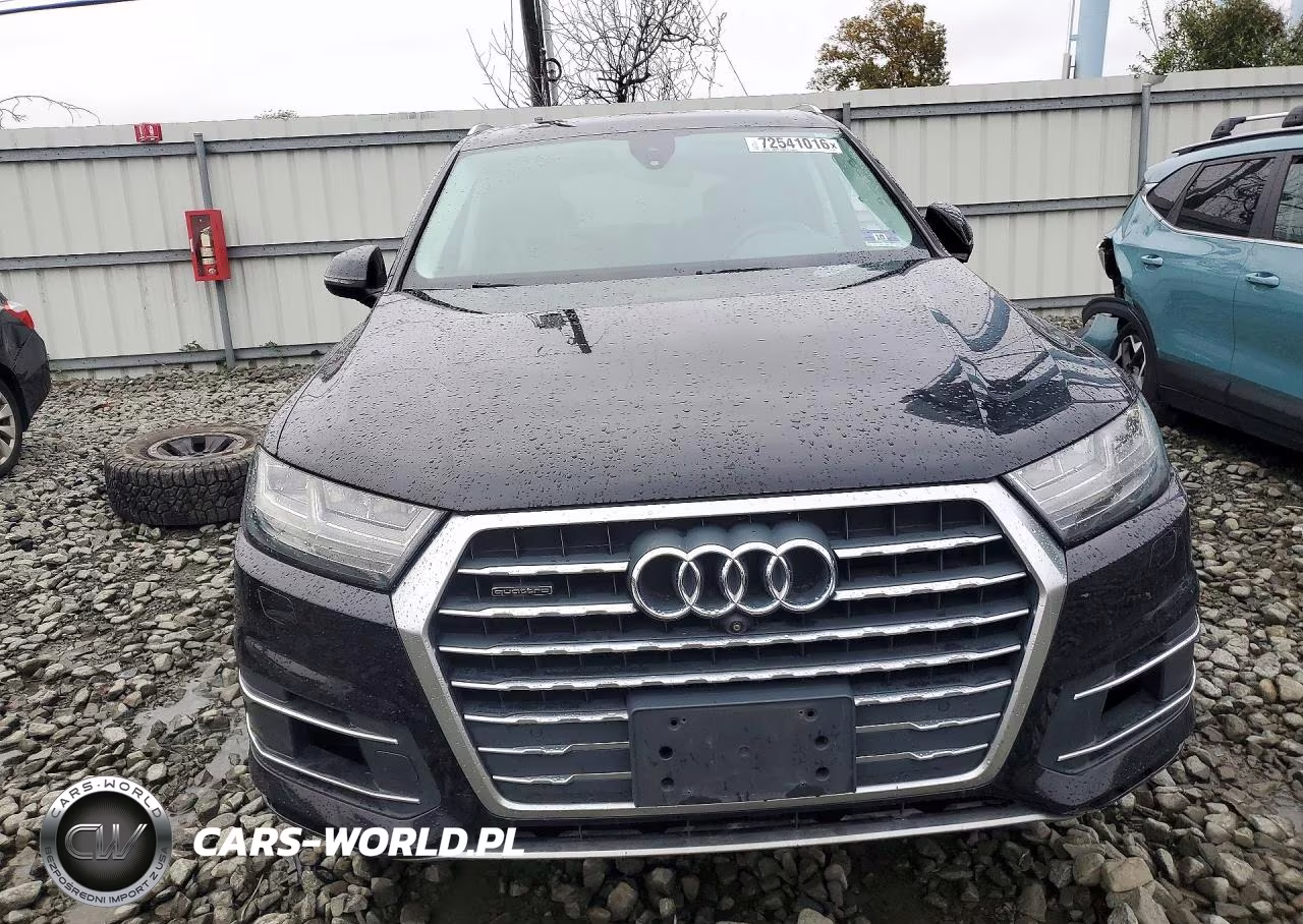 2018 Audi Q7 Premium Plus VIN:WA1LAAF76JD008872 - 5