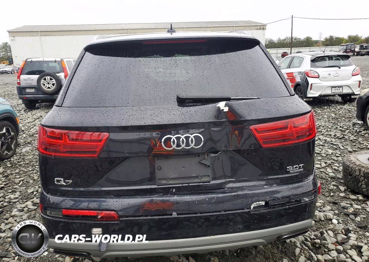2018 Audi Q7 Premium Plus VIN:WA1LAAF76JD008872 - 6
