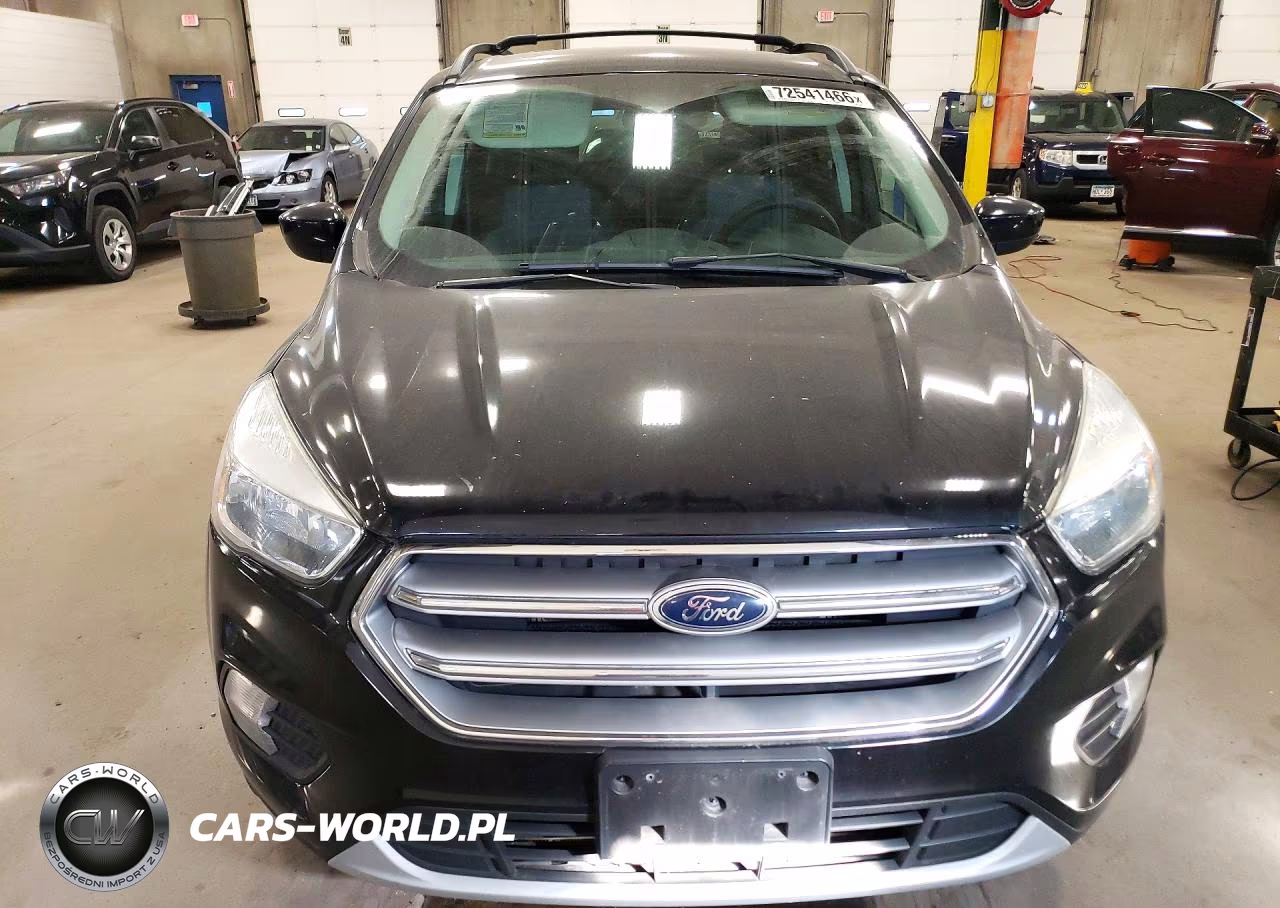 2017 Ford Escape Se VIN:1FMCU9G93HUD78355 - 5