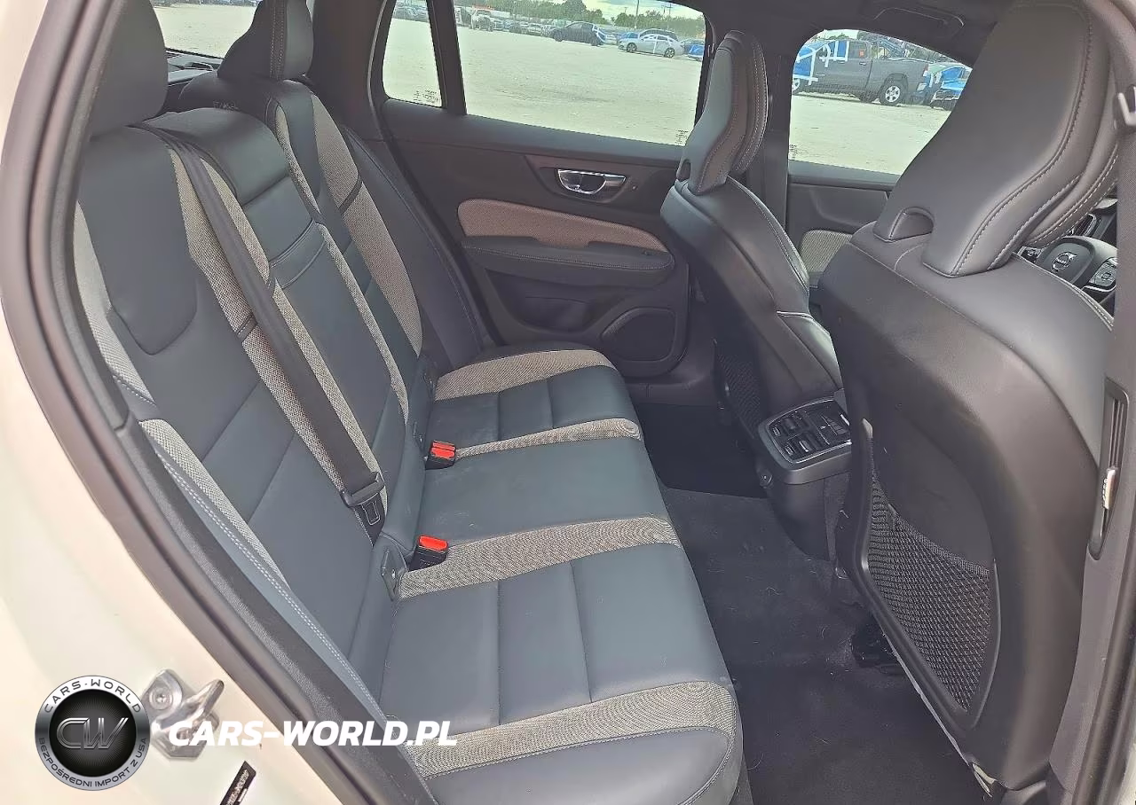 2021 Volvo V60 T5 R-Design VIN:YV1102EM9M2437317 - 10