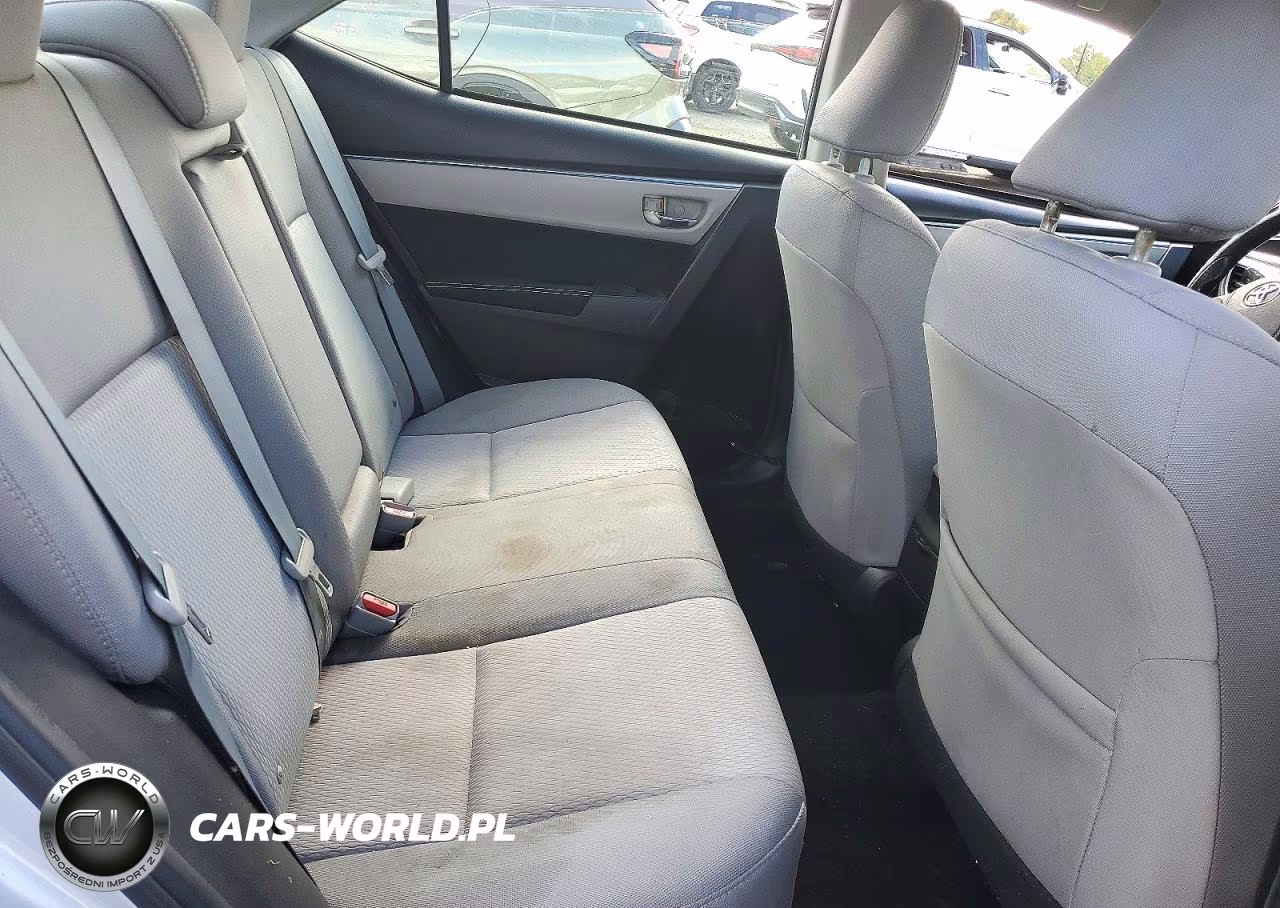 2016 Toyota Corolla Le VIN:5YFBURHE6GP558842 - 10