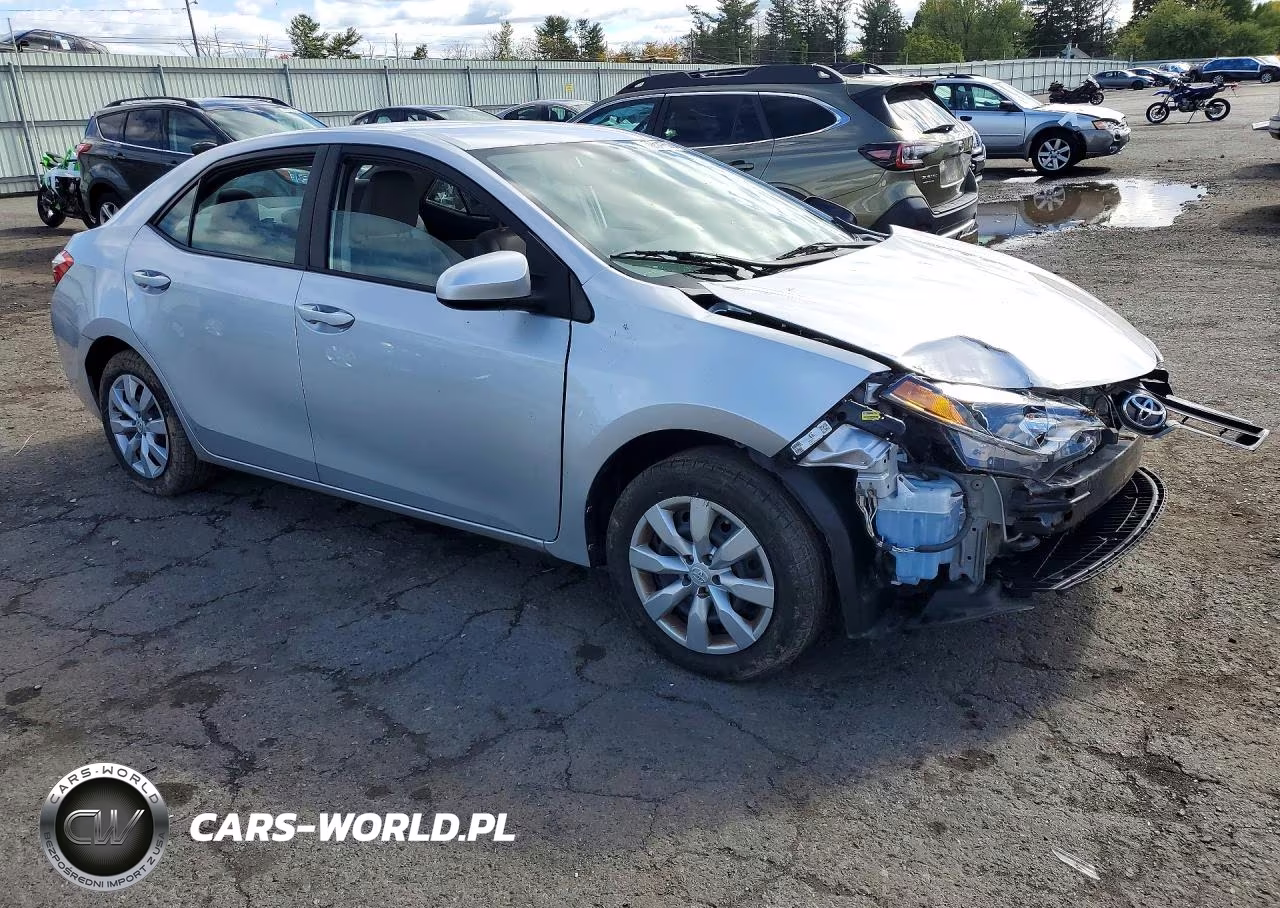 2016 Toyota Corolla Le VIN:5YFBURHE6GP558842 - 4