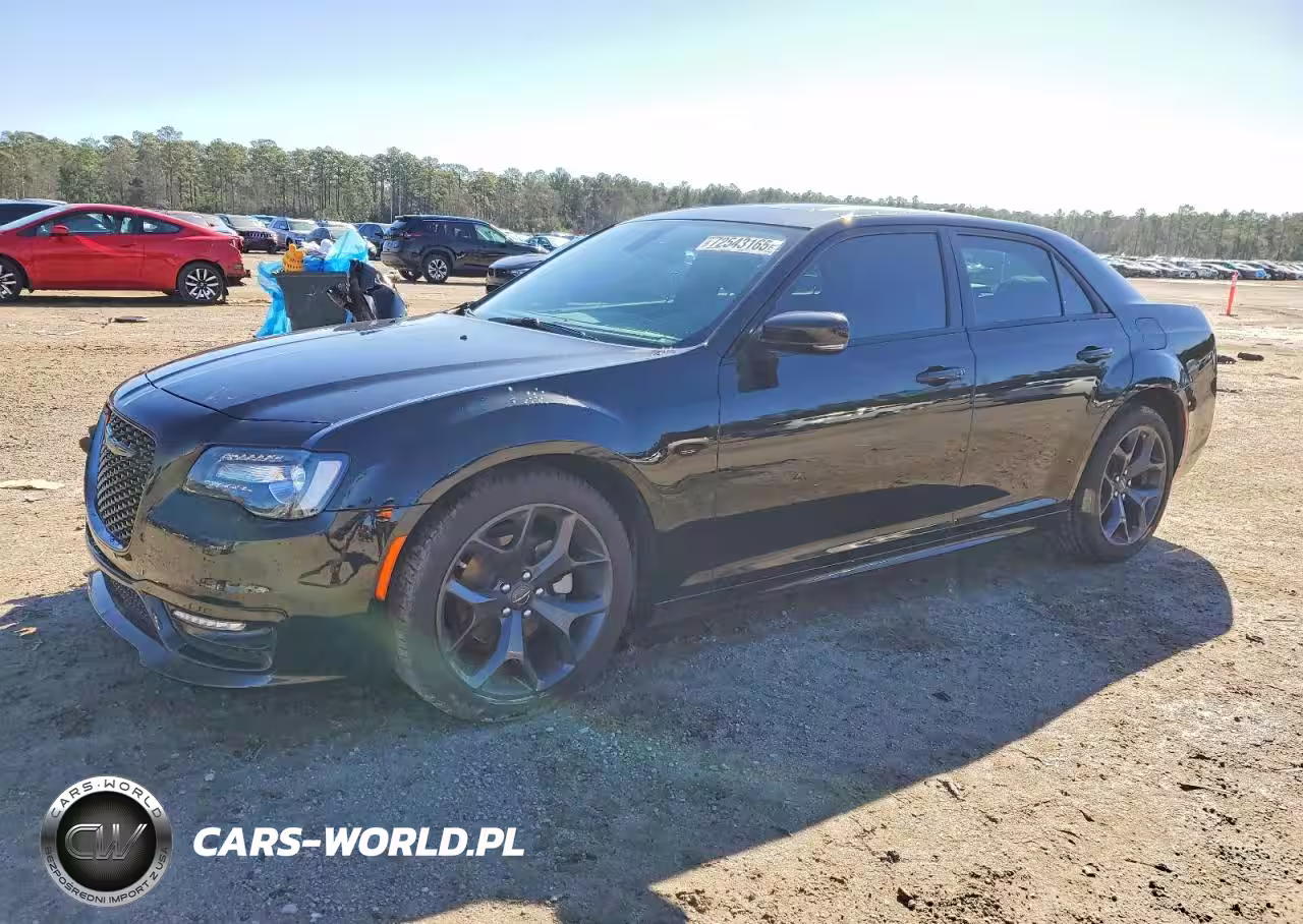 2023 Chrysler 300 Touring L