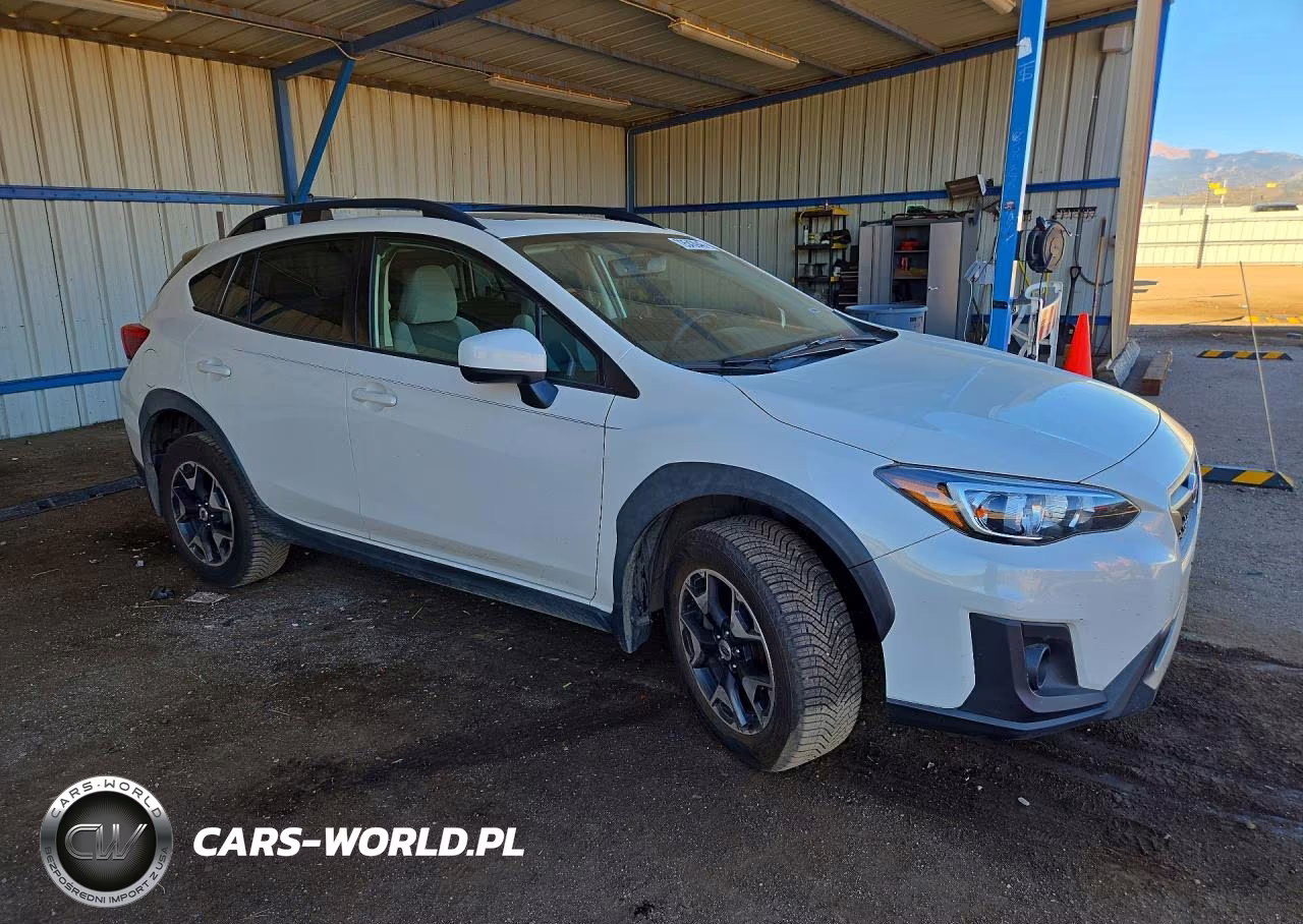 2018 Subaru Crosstrek Premium VIN:JF2GTACC3J8205558 - 4