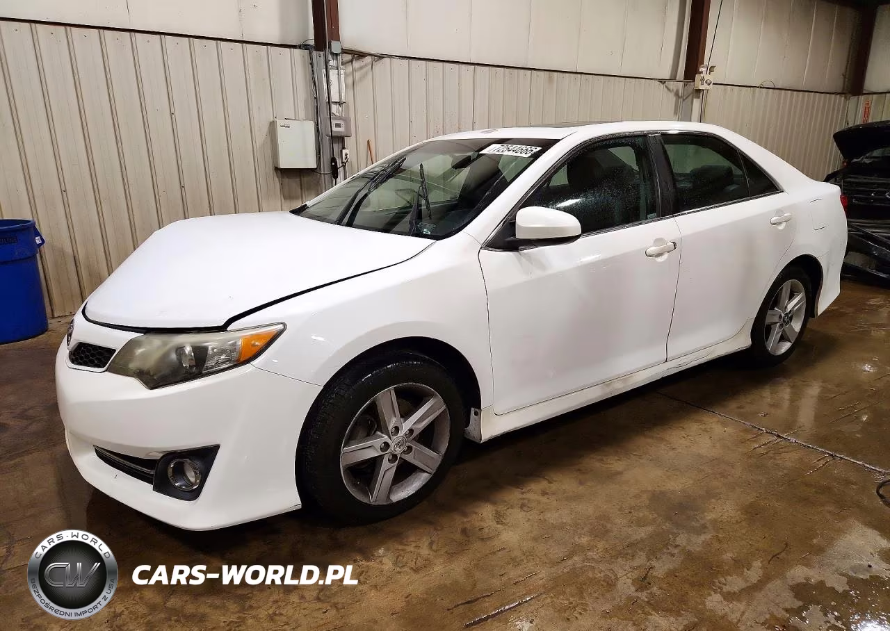 2012 Toyota Camry Se – zdjęcie 1 z 12