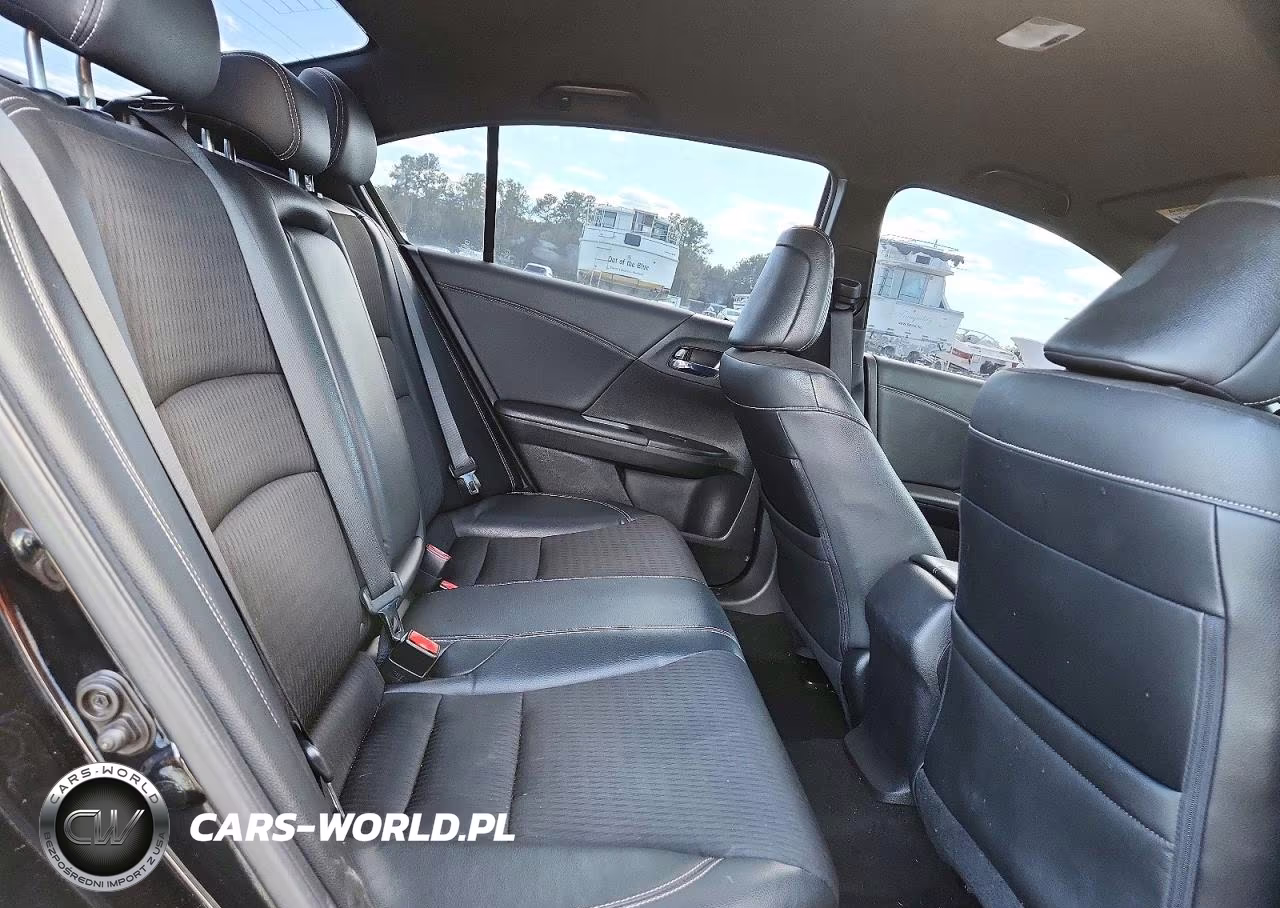 2017 Honda Accord Sport VIN:1HGCR2F5XHA296864 - 10