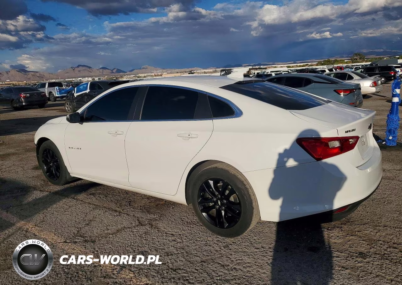 2018 Chevrolet Malibu Lt VIN:1G1ZD5ST2JF275263 - 2