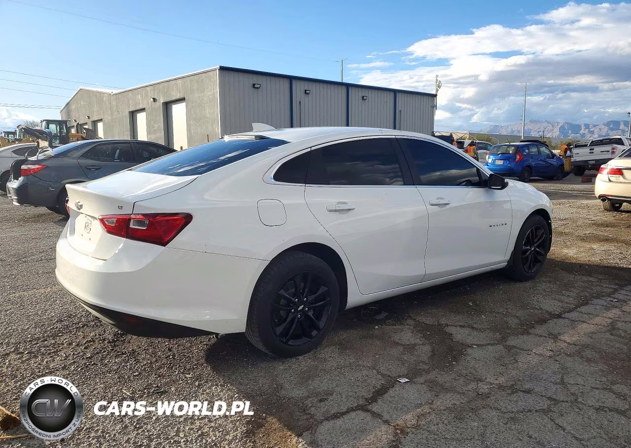 2018 Chevrolet Malibu Lt VIN:1G1ZD5ST2JF275263 - 3
