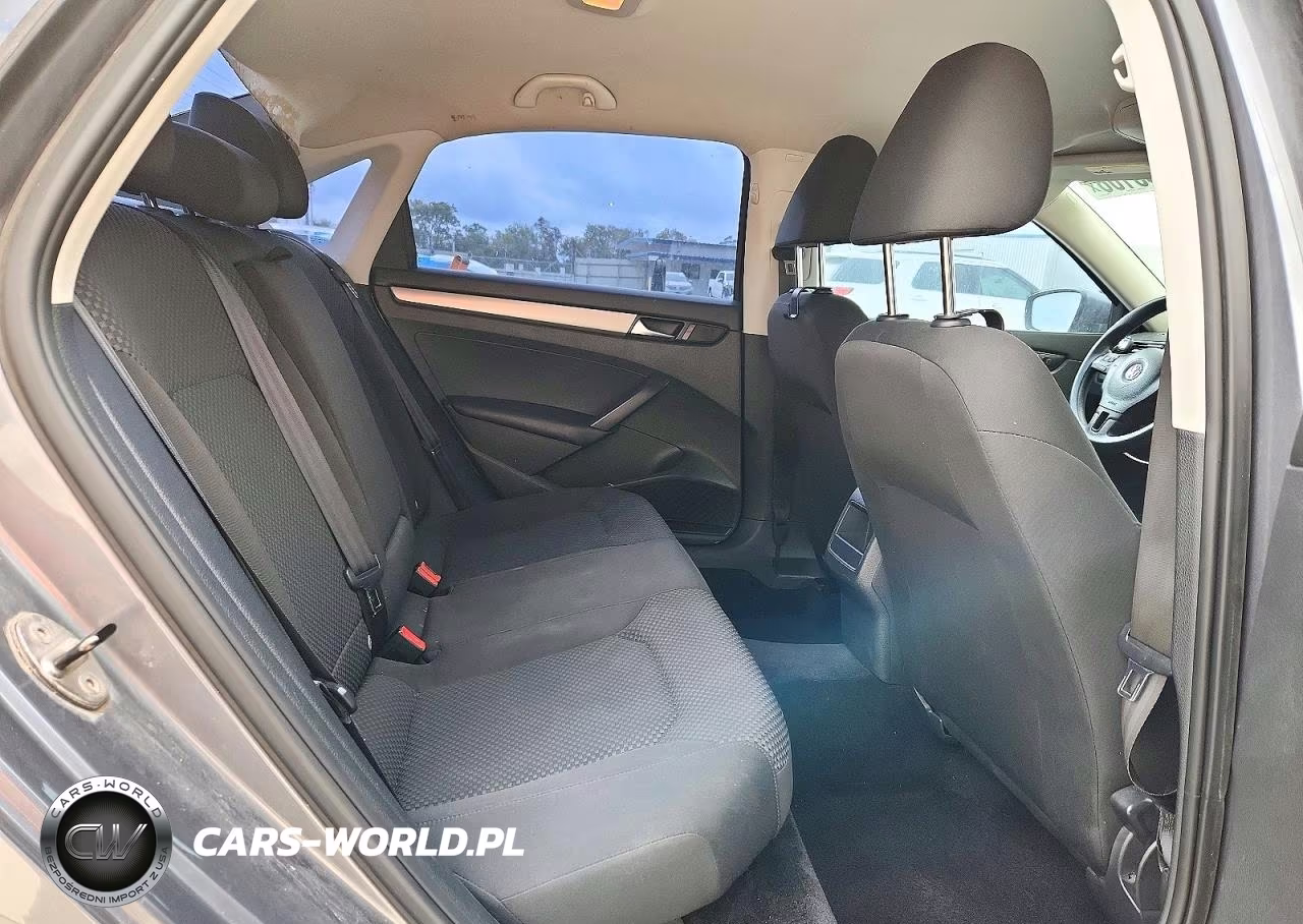 2014 Volkswagen Passat S VIN:1VWAP7A33EC016519 - 10