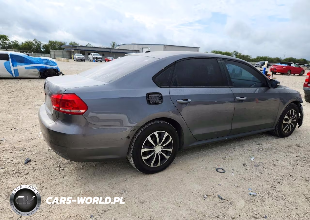 2014 Volkswagen Passat S VIN:1VWAP7A33EC016519 - 3