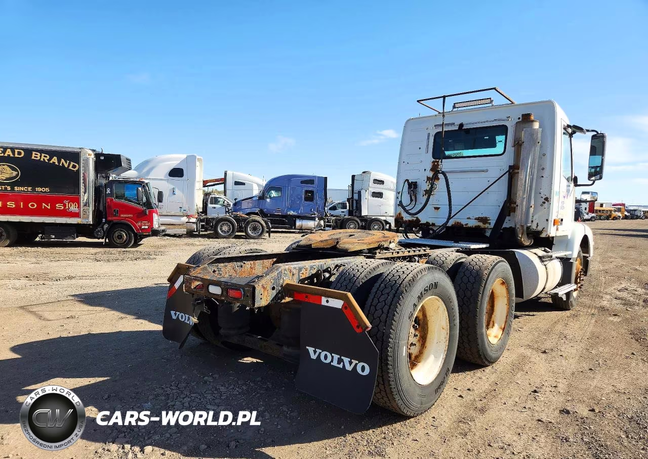 2007 Volvo Vn Vnm VIN:4V4MC9GH97N458615 - 3