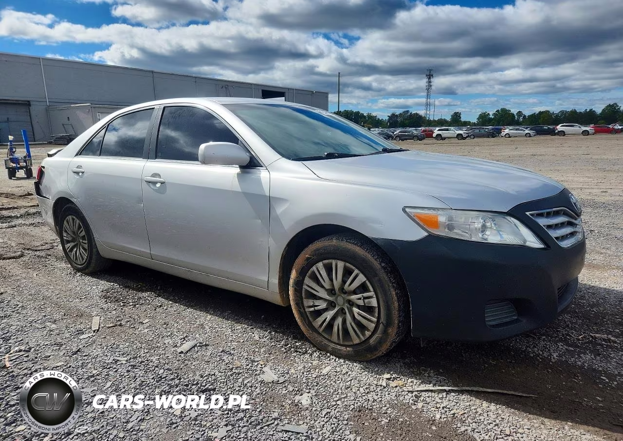 2010 Toyota Camry Le VIN:4T1BF3EK3AU113014 - 4