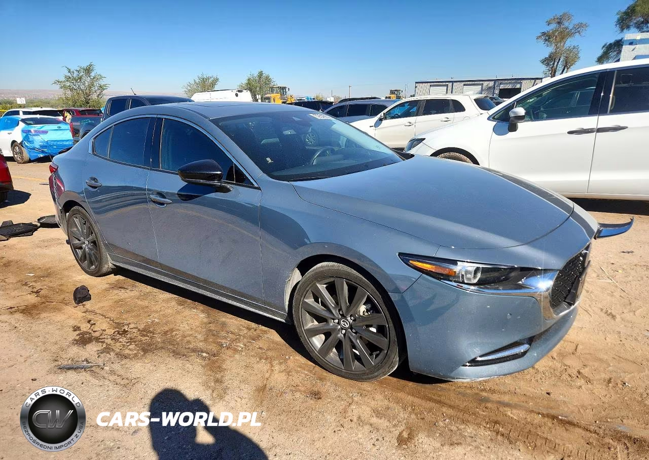 2023 Mazda 3 Premium Plus VIN:3MZBPBEY4PM376428 - 4