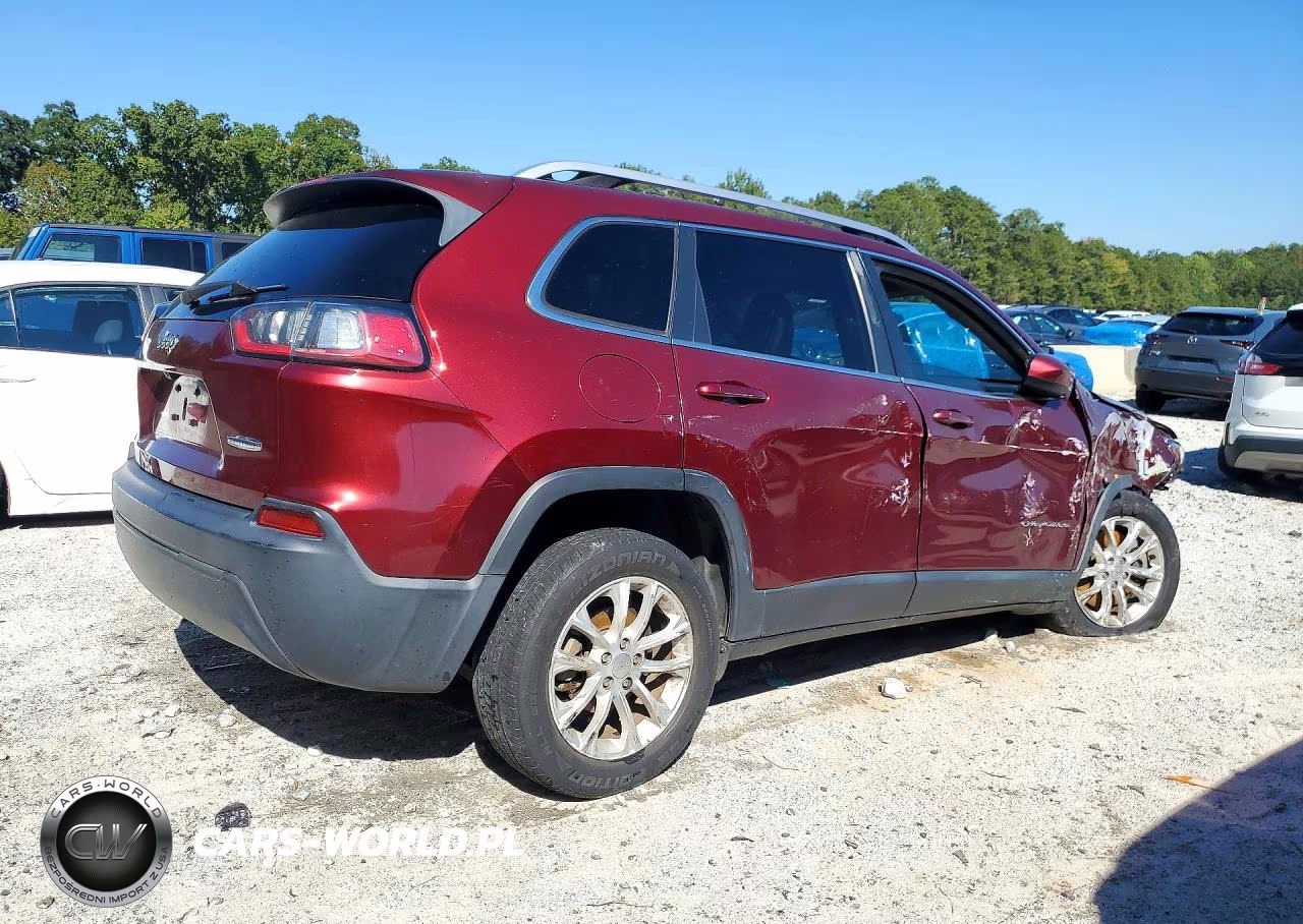 2019 Jeep Cherokee Latitude VIN:1C4PJLCB0KD411601 - 3