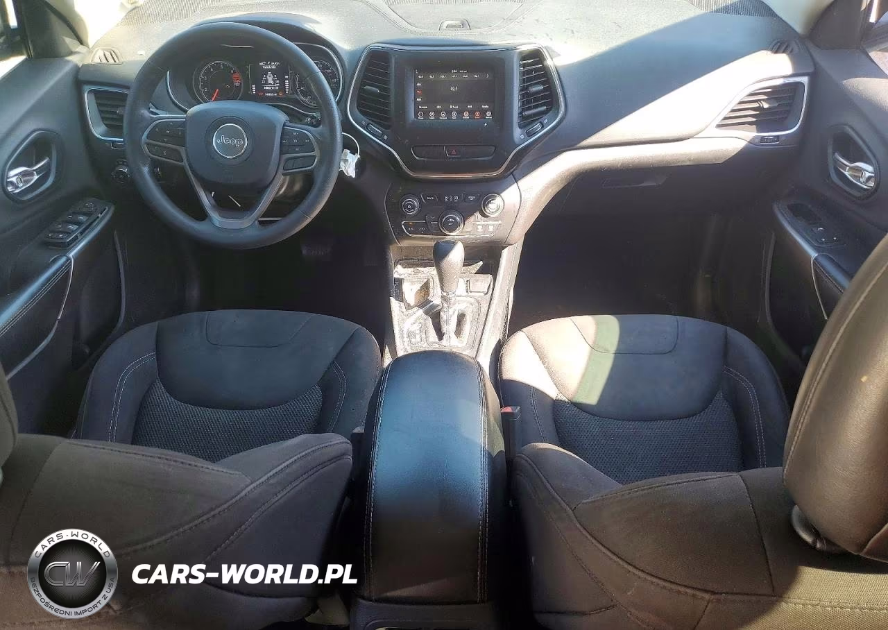 2019 Jeep Cherokee Latitude VIN:1C4PJLCB0KD411601 - 8
