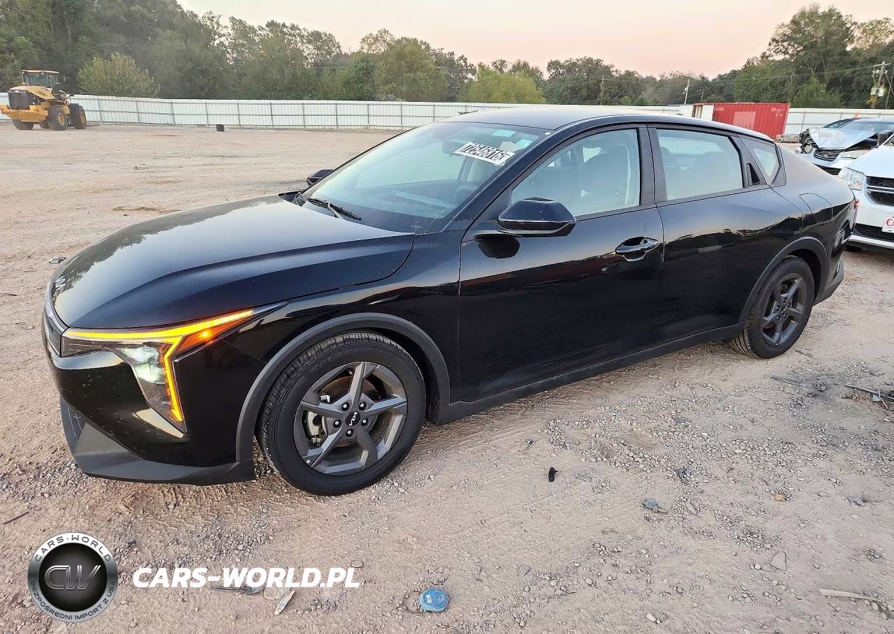 2025 Kia K4 Lxs VIN:3KPFT4DE6SE020780 - 1