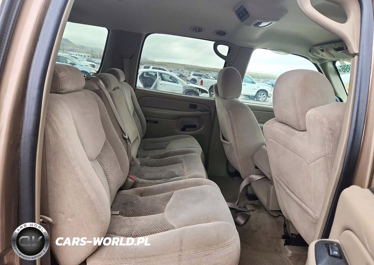 2004 Chevrolet Suburban C1500 VIN:1GNEC16Z94J197721 - 10