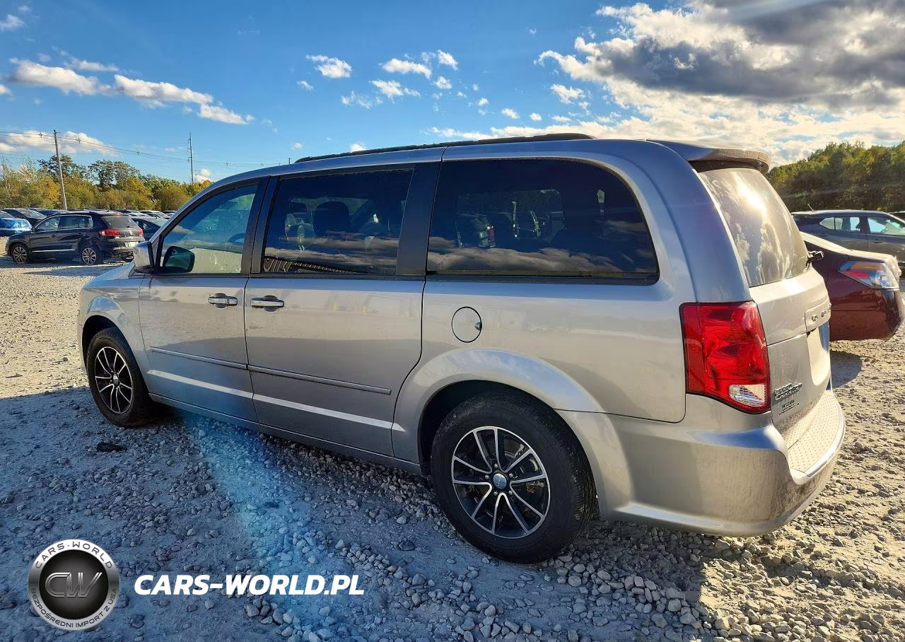 2017 Dodge Grand Caravan Gt VIN:2C4RDGEG3HR717570 - 2