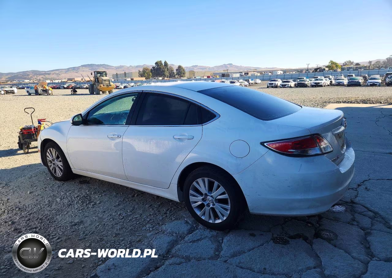 2010 Mazda 6 I VIN:1YVHZ8CH2A5M56945 - 2