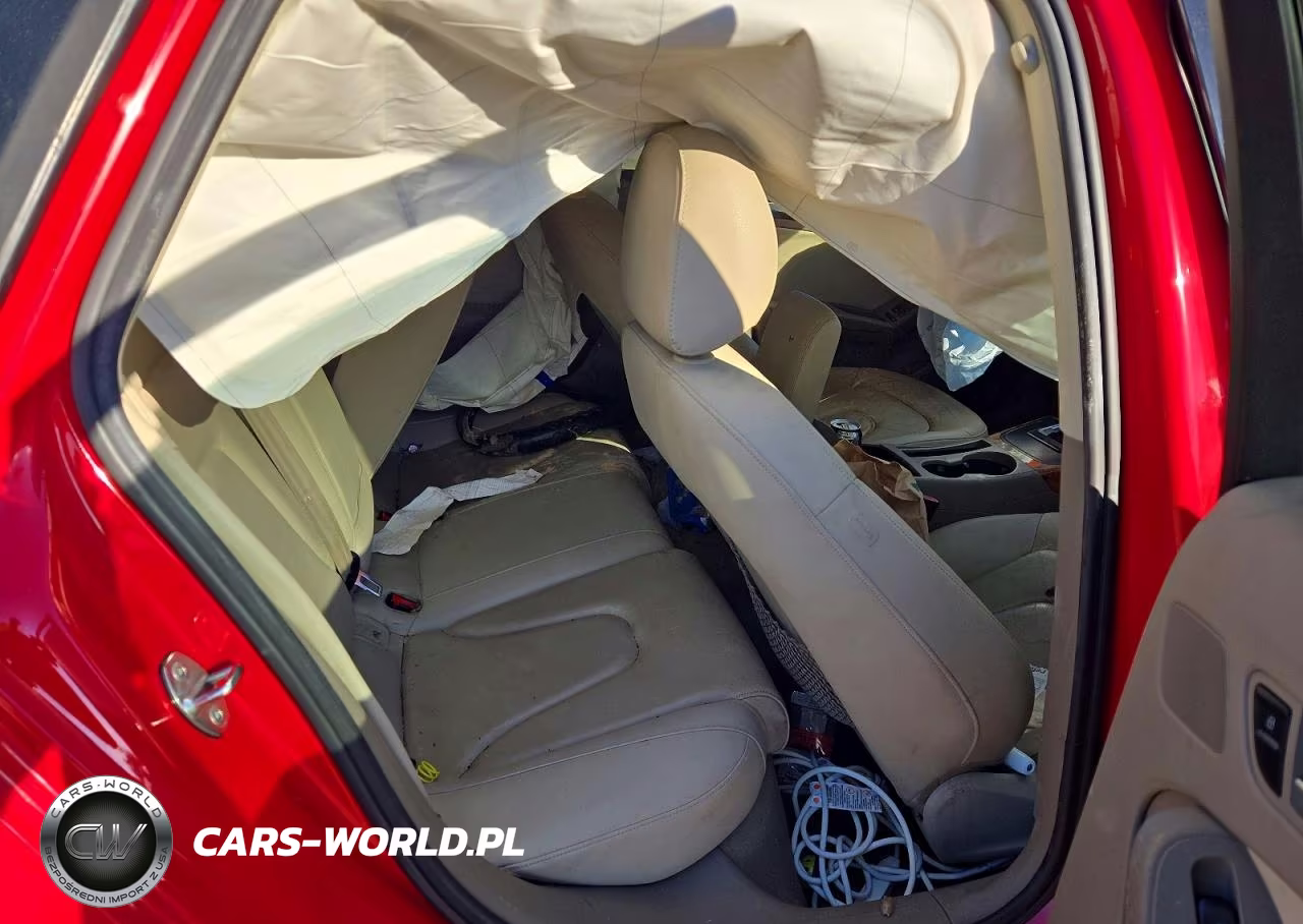 2011 Audi A4 Premium Plus VIN:WAUEFAFL7BN009888 - 10