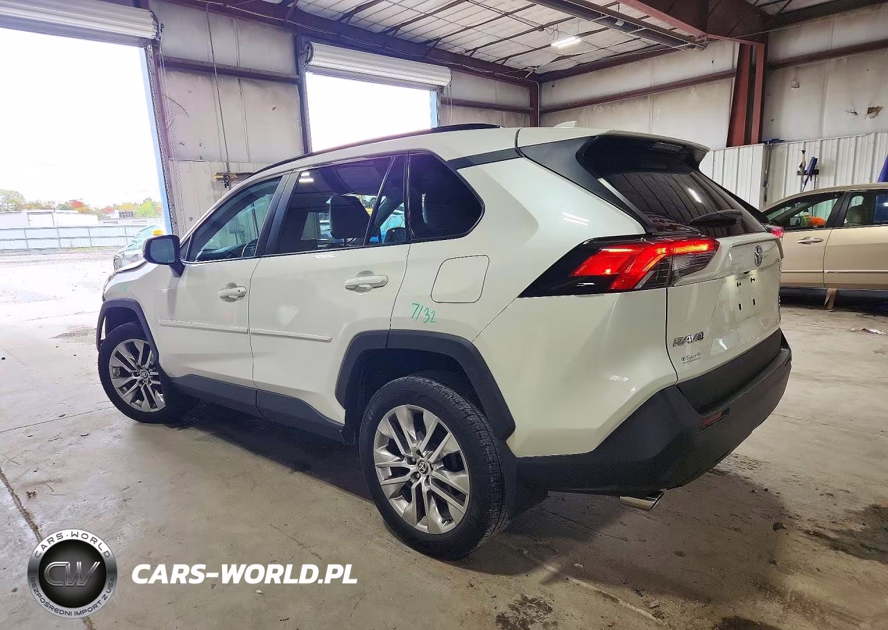 2021 Toyota Rav4 Xle Premium VIN:2T3A1RFV1MW196346 - 2