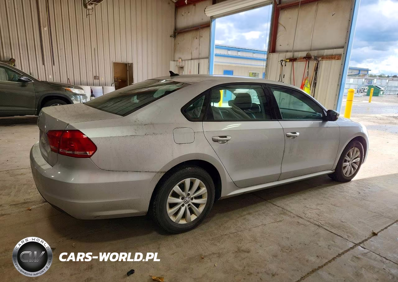 2014 Volkswagen Passat VIN:1VWAP7A36EC006311 - 3