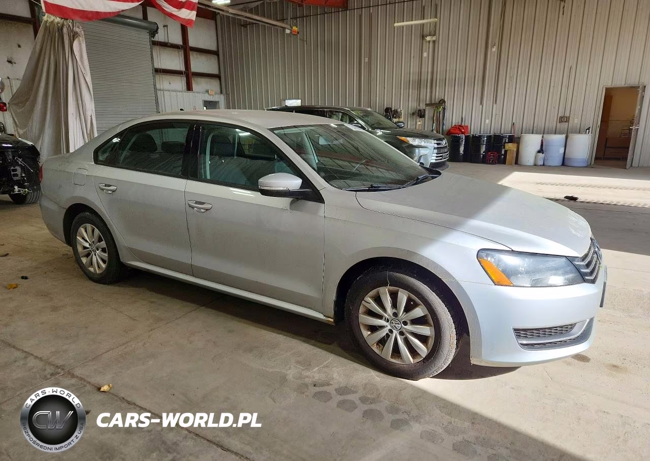 2014 Volkswagen Passat VIN:1VWAP7A36EC006311 - 4