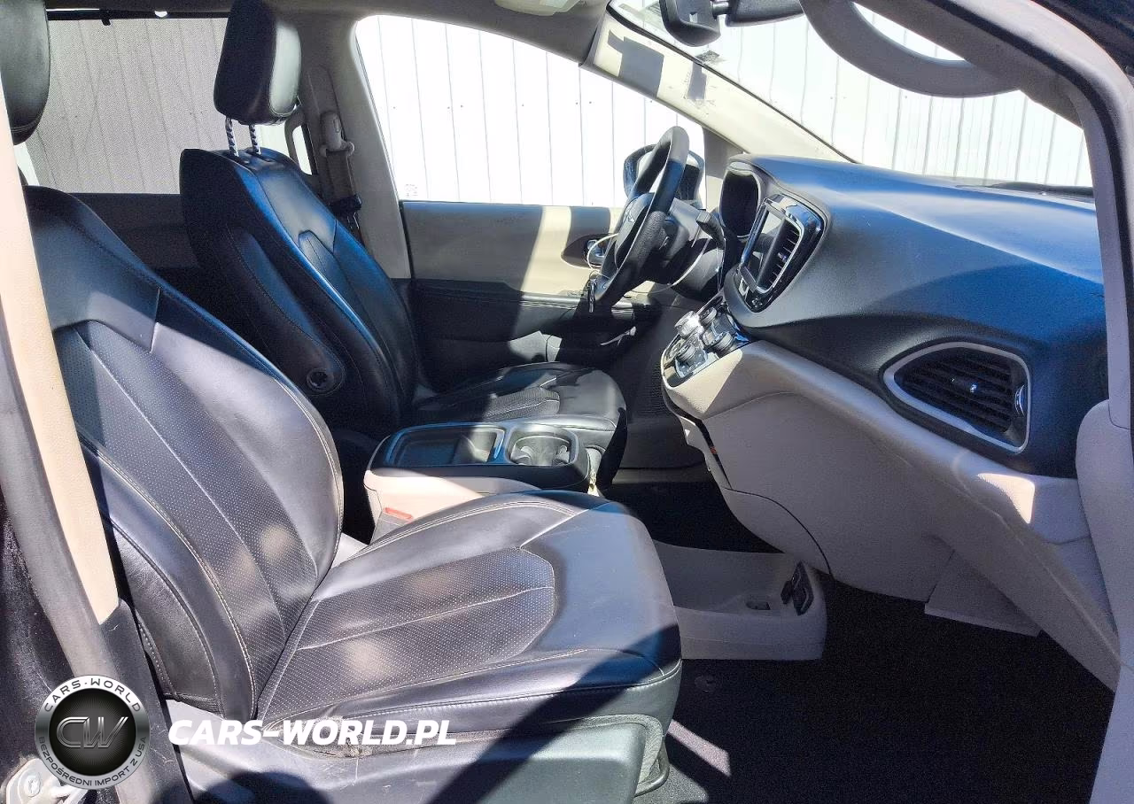 2020 Chrysler Voyager Lxi VIN:2C4RC1DG0LR147084 - 14