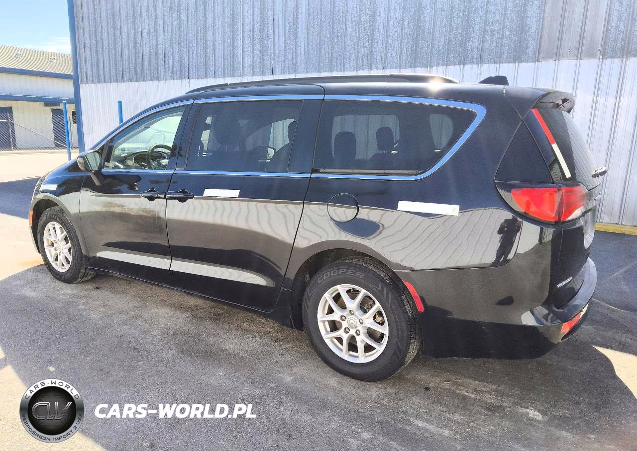 2020 Chrysler Voyager Lxi VIN:2C4RC1DG0LR147084 - 2