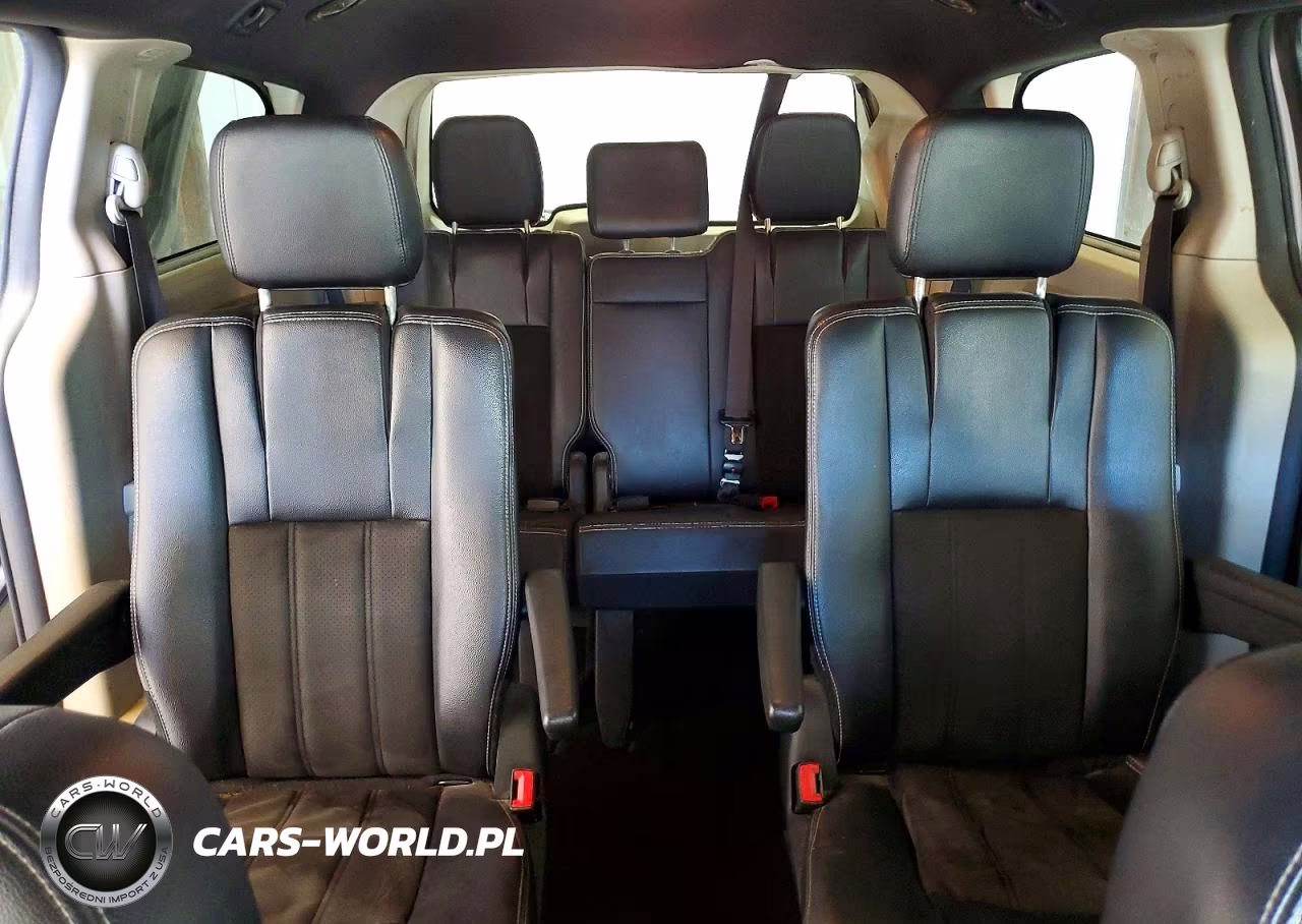 2019 Dodge Grand Caravan Sxt VIN:2C4RDGCG1KR773209 - 10