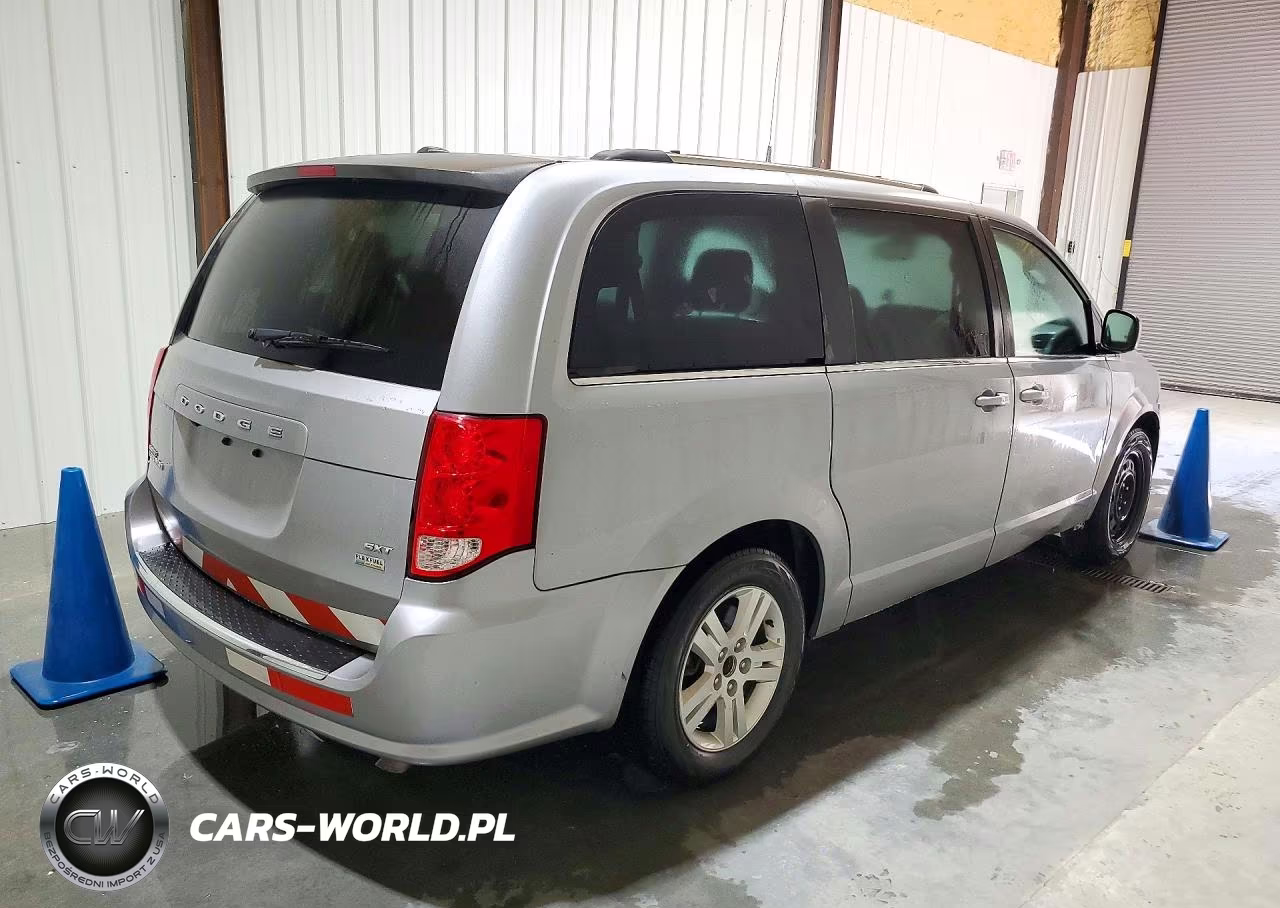 2019 Dodge Grand Caravan Sxt VIN:2C4RDGCG1KR773209 - 3
