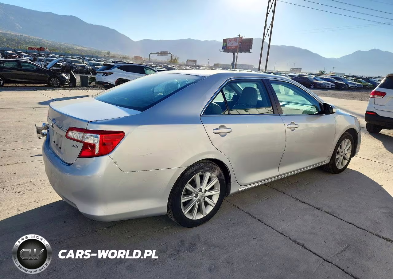 2013 Toyota Camry Xle VIN:4T1BF1FK7DU248570 - 3