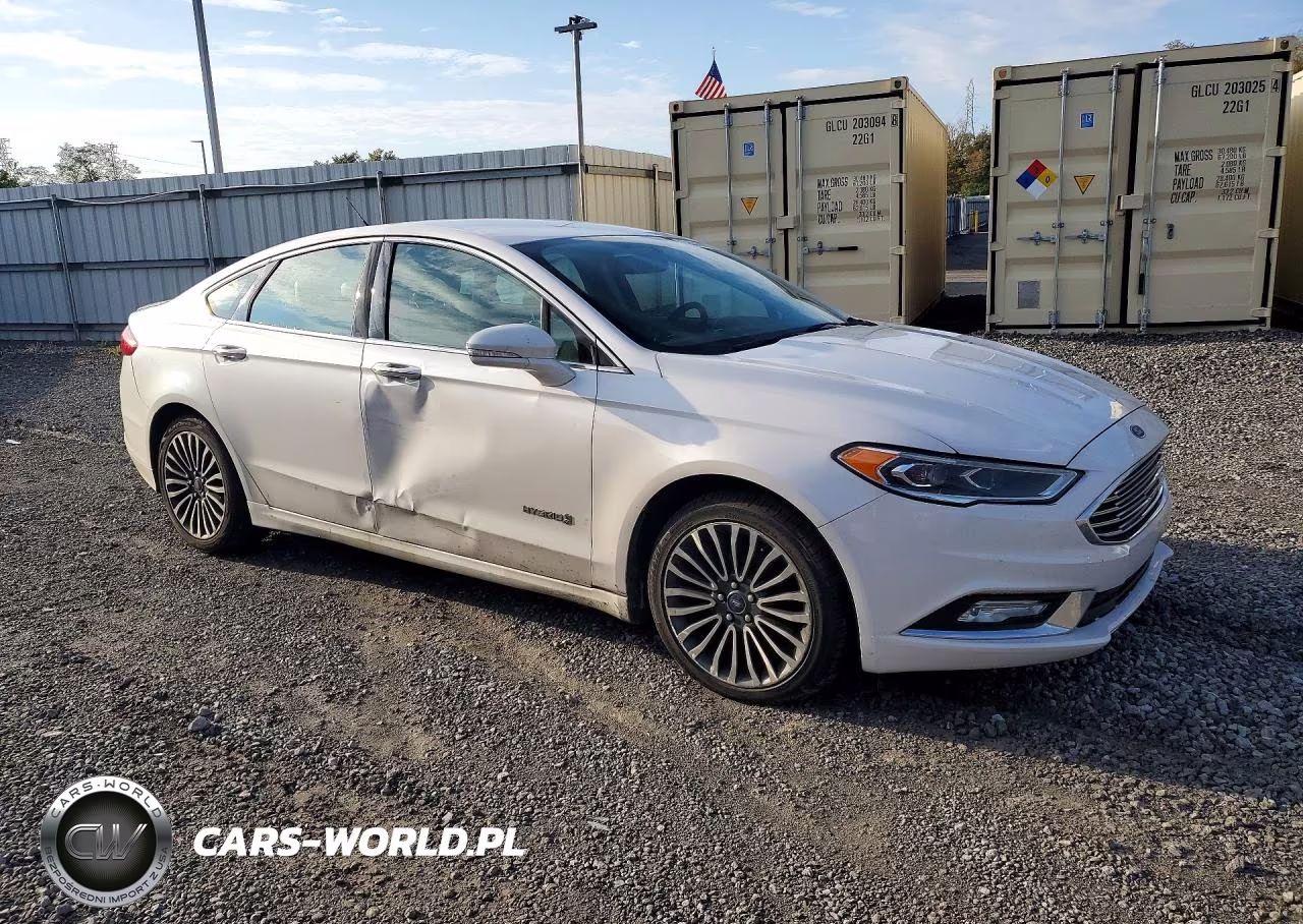 2017 Ford Fusion Titanium Hev VIN:3FA6P0RU4HR399914 - 4