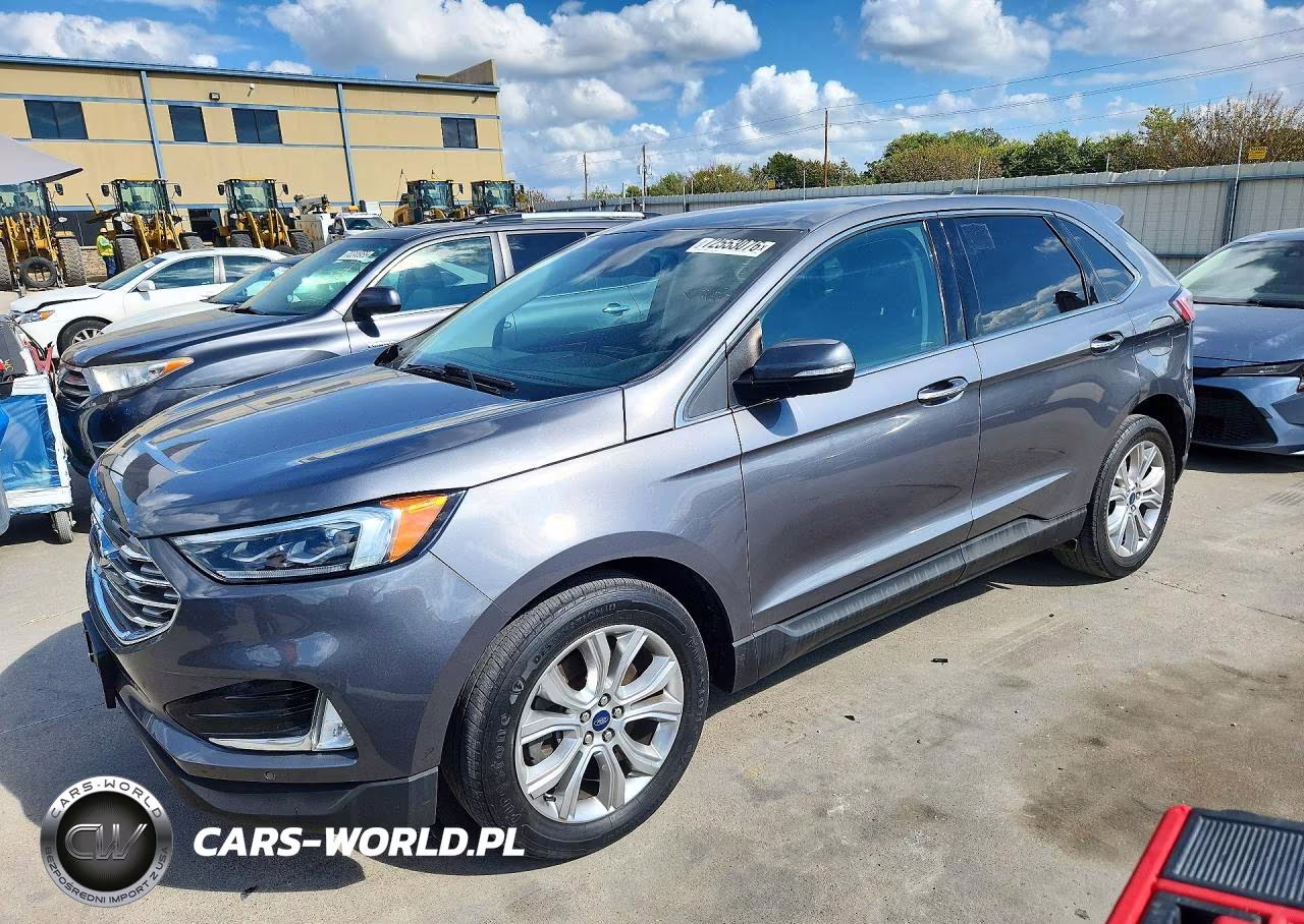 2022 Ford Edge Titanium