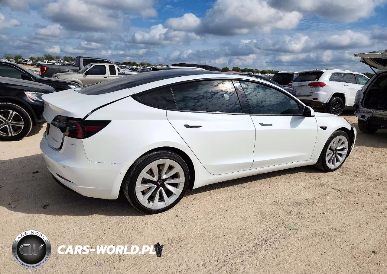 2022 Tesla Model 3 VIN:5YJ3E1EB6NF272284 - 3