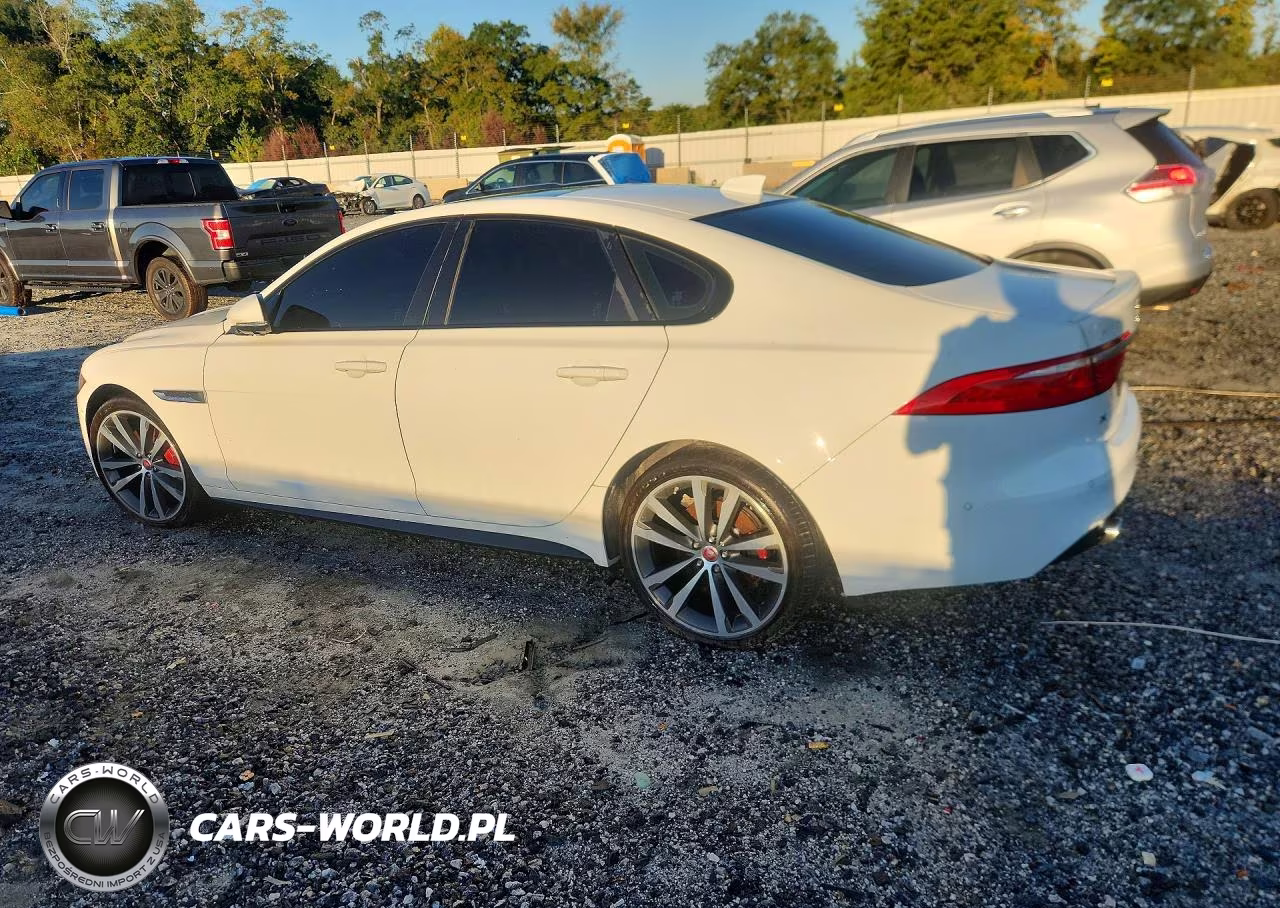 2018 Jaguar Xf S Awd V6 4D Sedan VIN:SAJBM4FV8JCY66540 - 2