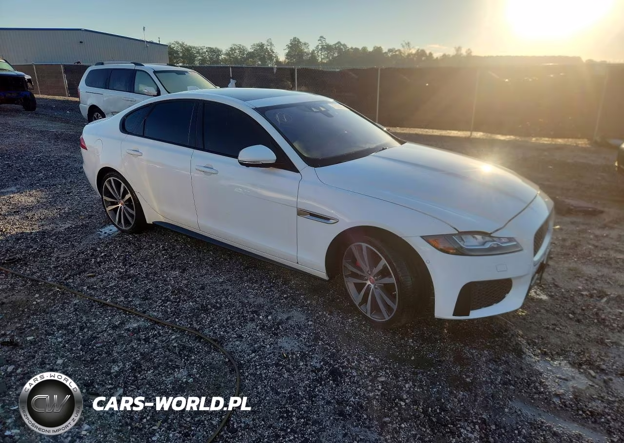 2018 Jaguar Xf S Awd V6 4D Sedan VIN:SAJBM4FV8JCY66540 - 4