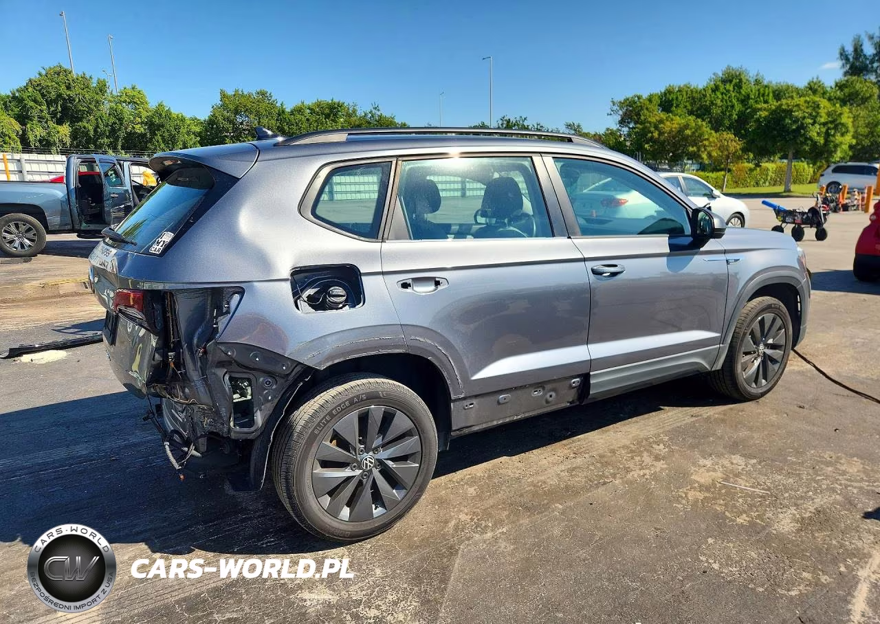 2024 Volkswagen Taos S VIN:3VV5X7B23RM031666 - 3