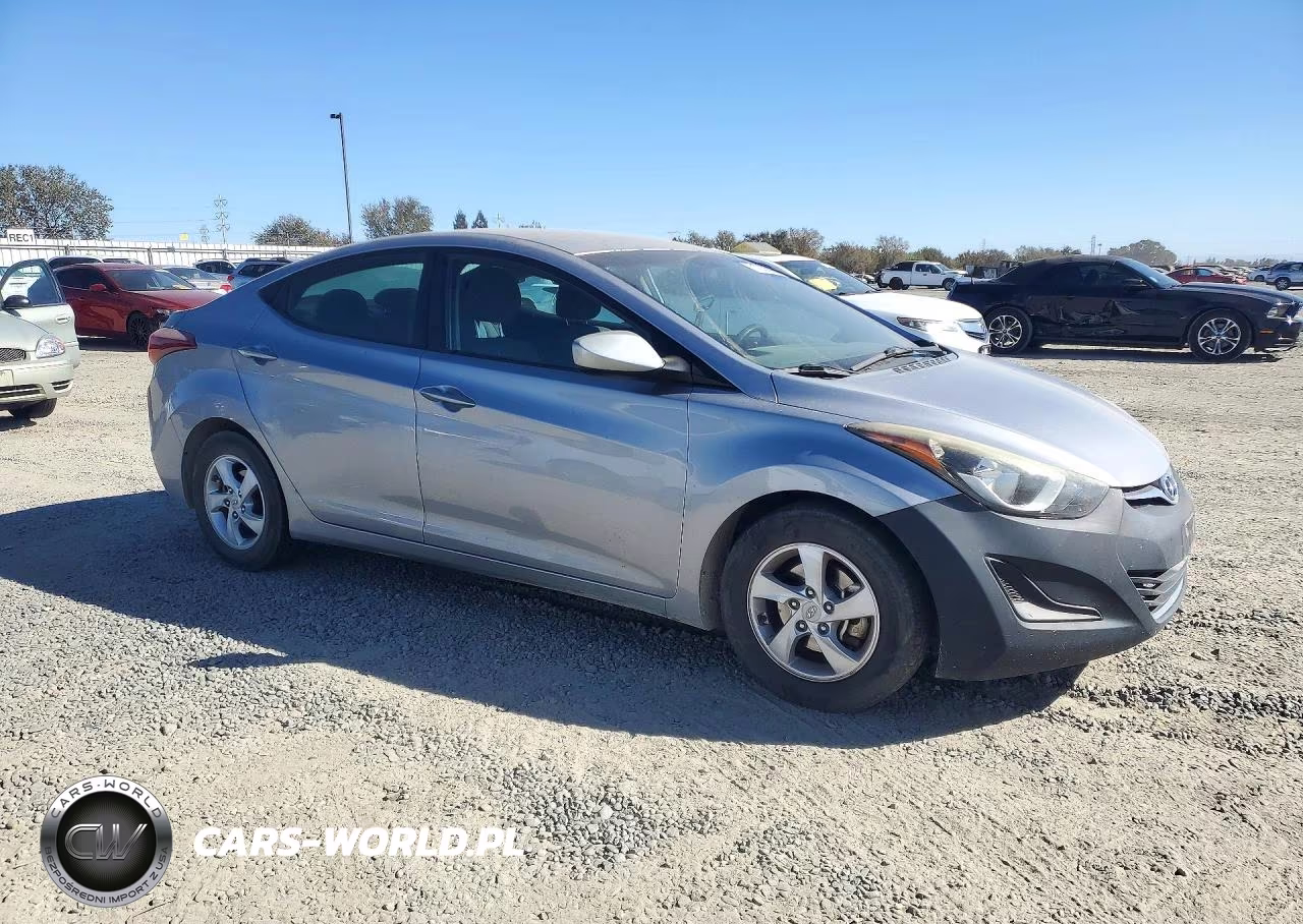 2015 Hyundai Elantra Se VIN:5NPDH4AE2FH626818 - 4