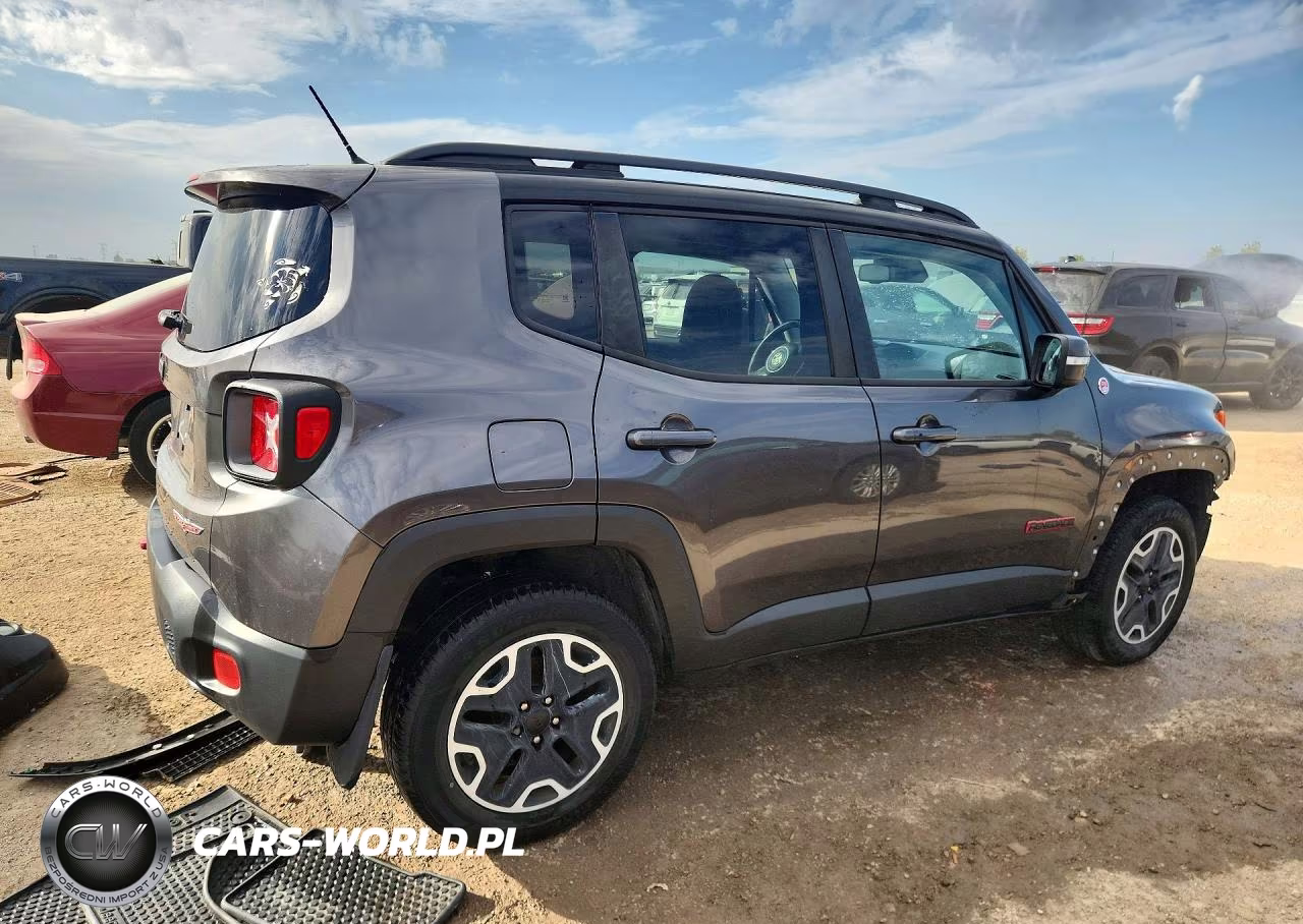 2016 Jeep Renegade Trailhawk VIN:ZACCJBCTXGPD46590 - 3