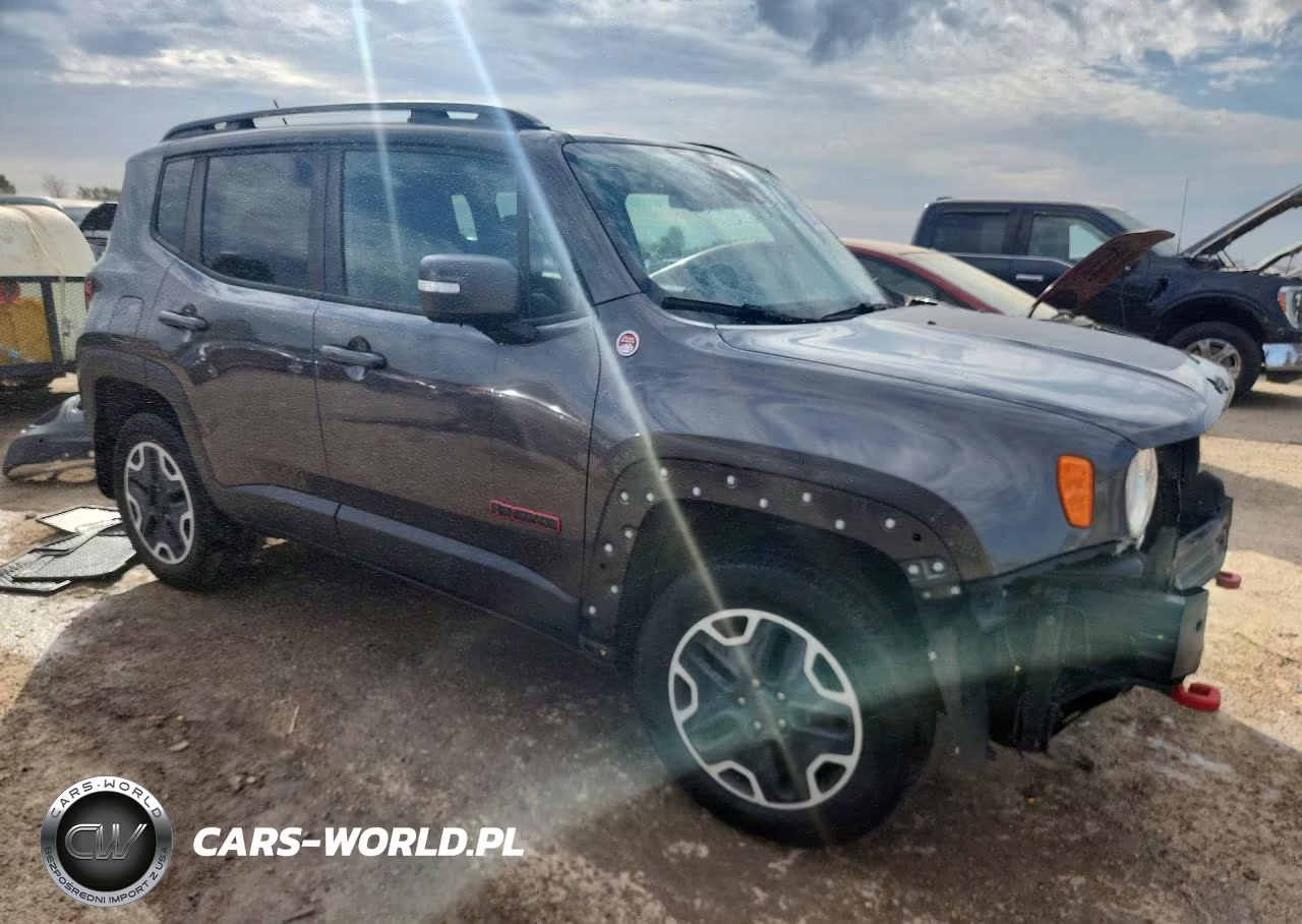 2016 Jeep Renegade Trailhawk VIN:ZACCJBCTXGPD46590 - 4