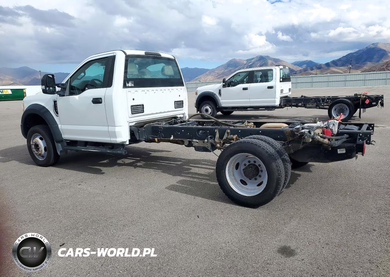 2017 Ford F550 Super Duty VIN:1FDUF5GT0HEE06660 - 2