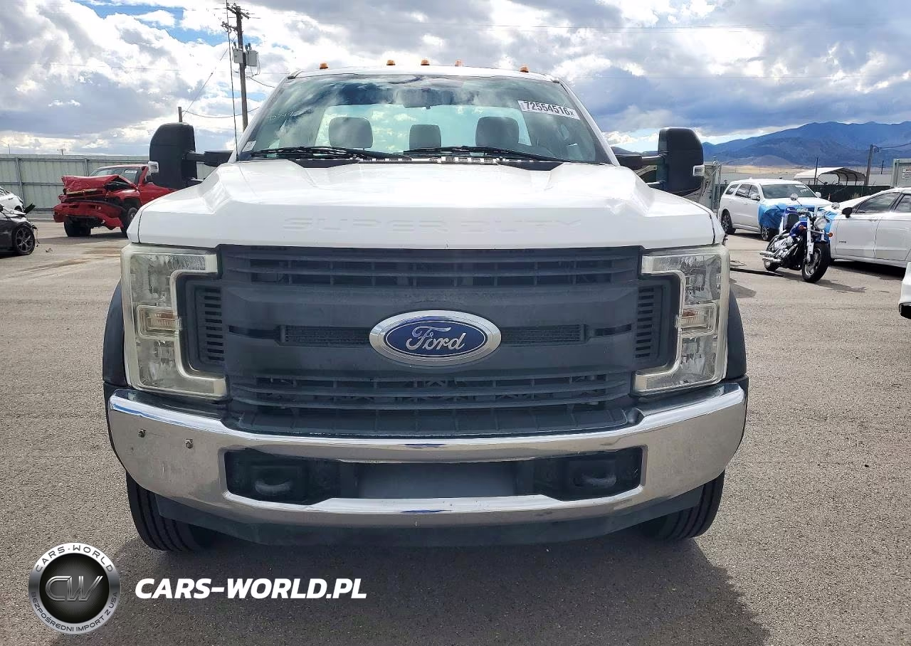 2017 Ford F550 Super Duty VIN:1FDUF5GT0HEE06660 - 5