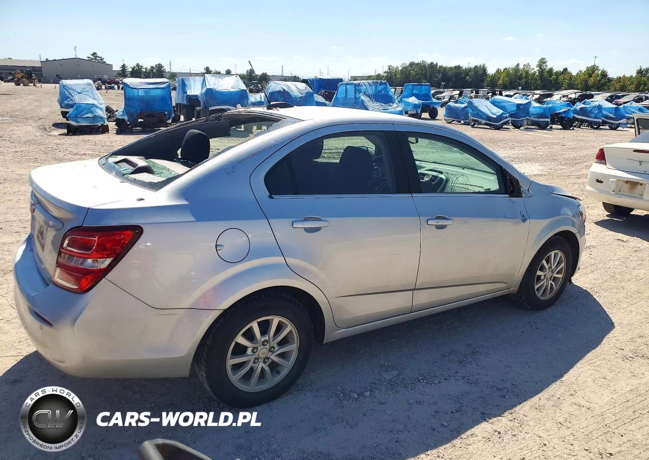 2020 Chevrolet Sonic Lt VIN:1G1JD5SB2L4141484 - 3