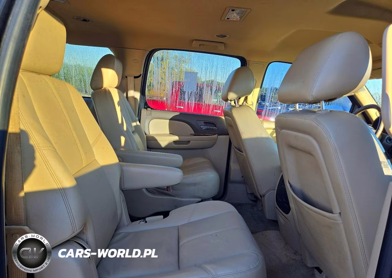 2014 Chevrolet Suburban C1500 Lt VIN:1GNSCJE08ER137700 - 11